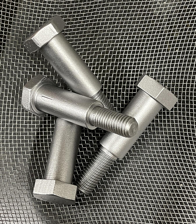headlight-mounting-bolts-after-bead-blasting-smaller-image.jpg.309e13535d6b9d3a52edda50efa215e4.jpg