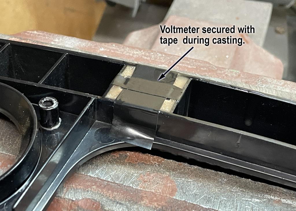 voltmeter-during-casting-smaller-image.jpg.e49c613256e7837e8d96ef1778f8d4d4.jpg