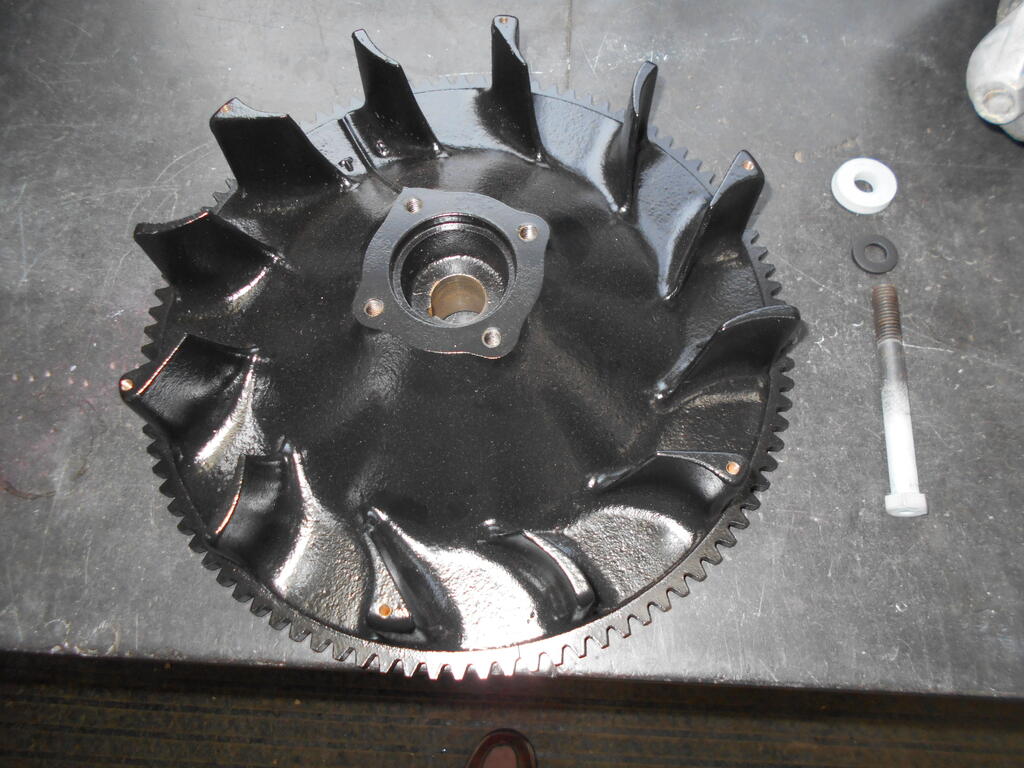 1018926438_Flywheelreadytobeinstalled.JPG.742cfa2bf31ec07ecc2018fae6c0510b.JPG