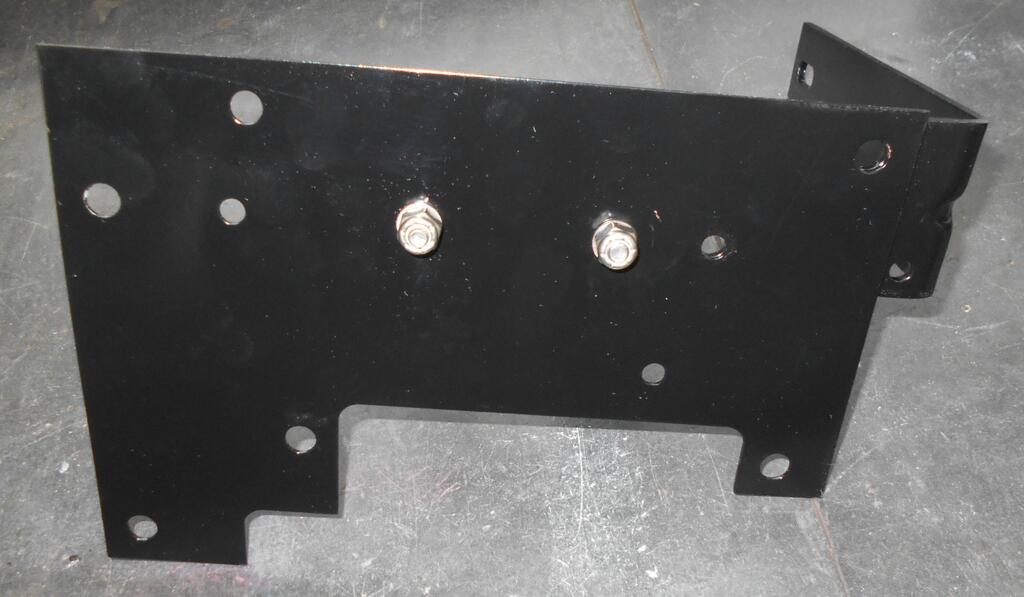 1278906835_Beltguardbracketandfuseholderbracketboltedtofrontcover3.JPG.760b59a2ae33f8ca8d1ded48b53b03fe.JPG