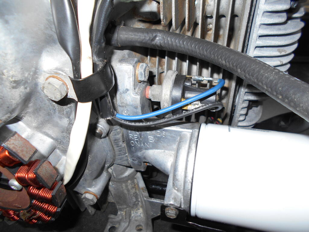 1595778768_Enginewireharnesspluggedintooilpressureswitchandclippedintoplace1.JPG.aab1ad31545e267e8322101515944e6e.JPG