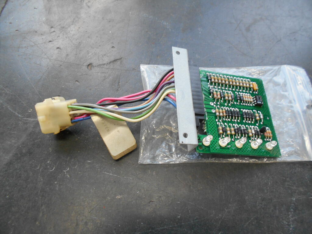 321776227_Indicatorboardassembled1.JPG.595194eda731179eae22d007a0e1d81e.JPG