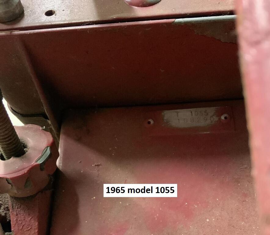 Tractor 1965 1055 Serial SS.jpg