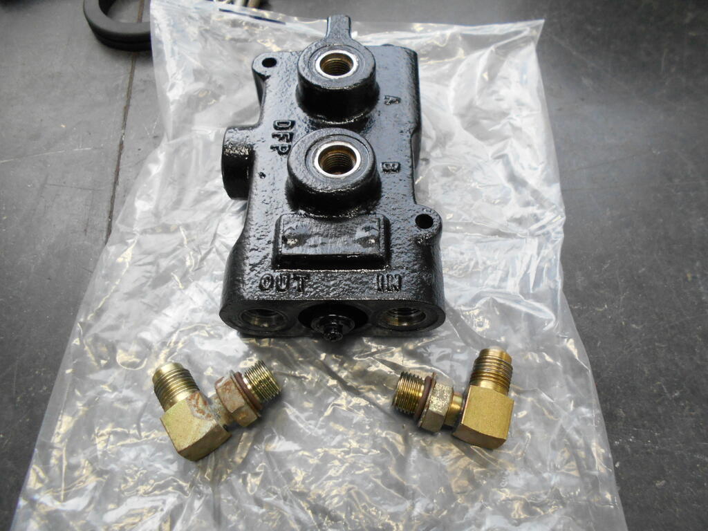 581777385_Hydraulicfittingsreadytoinstall.JPG.6c85f7f197b5db7806a2a358b0b525a3.JPG