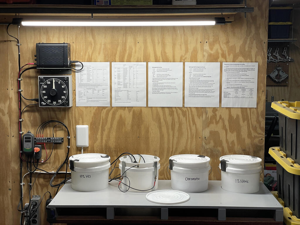 electroplating-bench-1-smaller-image.jpg.31822f0f0cf04018c7a8e0936271b4b3.jpg