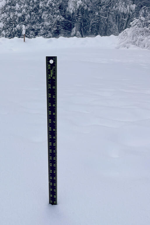 snow-depth-smaller-image.jpg.0a5ff4f4322d7d43b3d9f43c118c7676.jpg