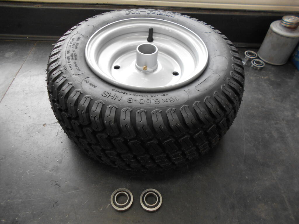 129984993_Frontwheelbearingsreadytobeinstalled.JPG.3163b193596d832a4aa1fd6511019157.JPG