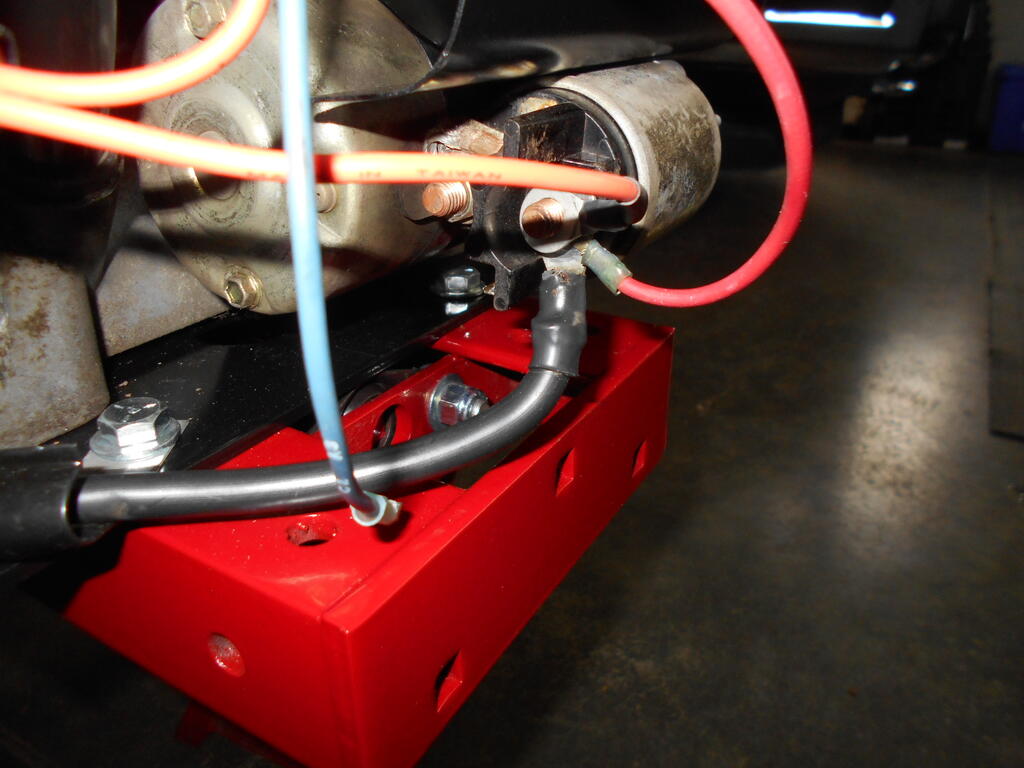 1385126886_Startermotorsolenoidbatterycablechargewireandwireharnessfeedwireinstalled1.JPG.4fd357a267021f2e1b49e560b9fec940.JPG