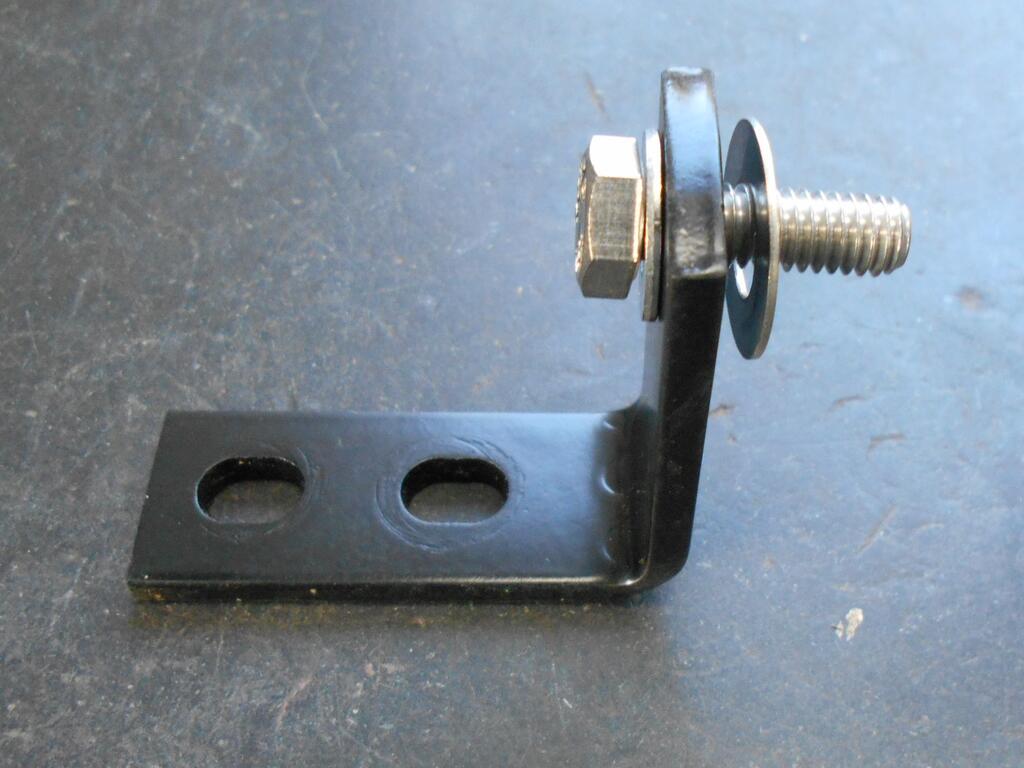 1423689549_Seatpivotbracketwithboltandwashers.JPG.77f6889c96af3b2243727244745b687e.JPG