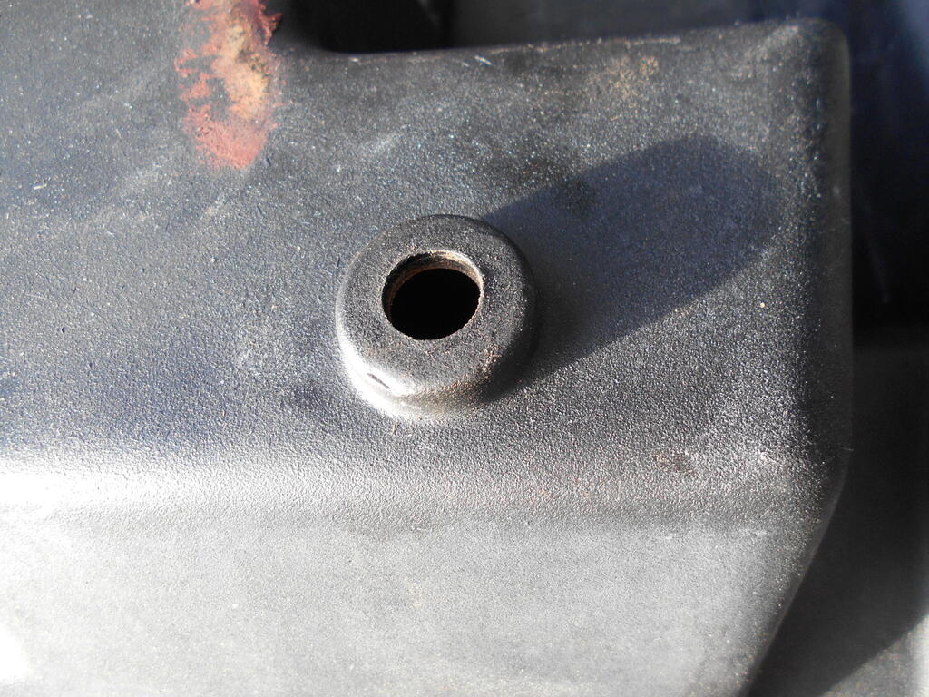 1612172420_Fueltankreadyforbushingtobeinstalled.JPG.d8a8636af8fe58ade03533d9a73fa002.JPG