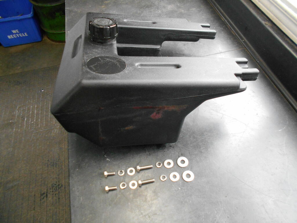 732680801_Fueltankreadytoinstall2.JPG.a72f9700e8d48a679dad6c6a38cedc40.JPG