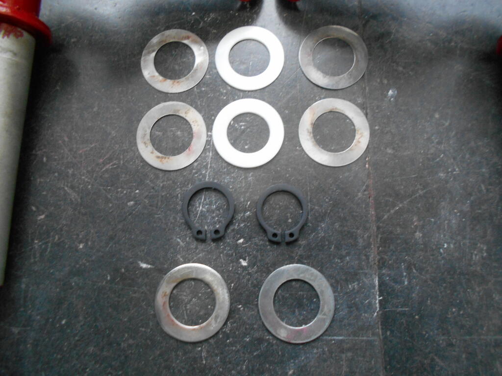 880242529_Spindlewashersandretainingringsreadytoinstall.JPG.9bdaad0fd66b40fa2b217c1b91afcda8.JPG