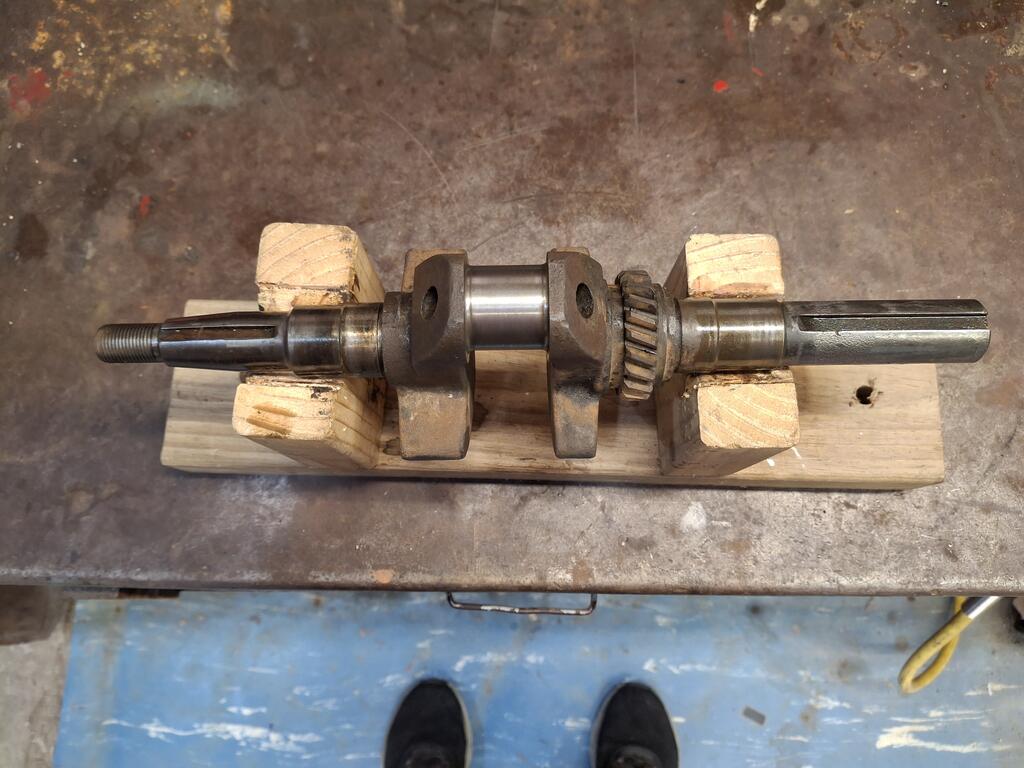 crank_1.jpg.b351caf517e1fa7e06f23dc3f0d8f957.jpg