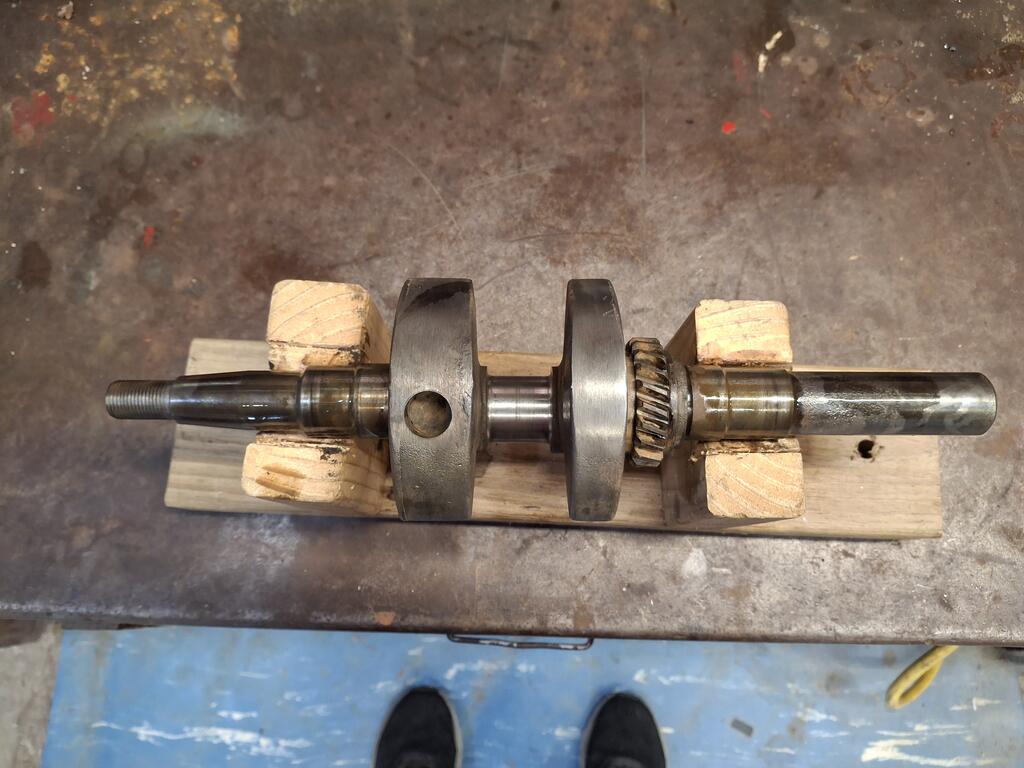 crank_2.jpg.c2e2a1076b6c5f54906d1e4634563e15.jpg