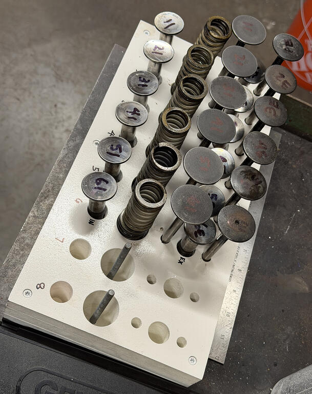 m37-valve-parts-2-smaller-image.jpg.b5ed5ce74218c24fb67e50d754886984.jpg