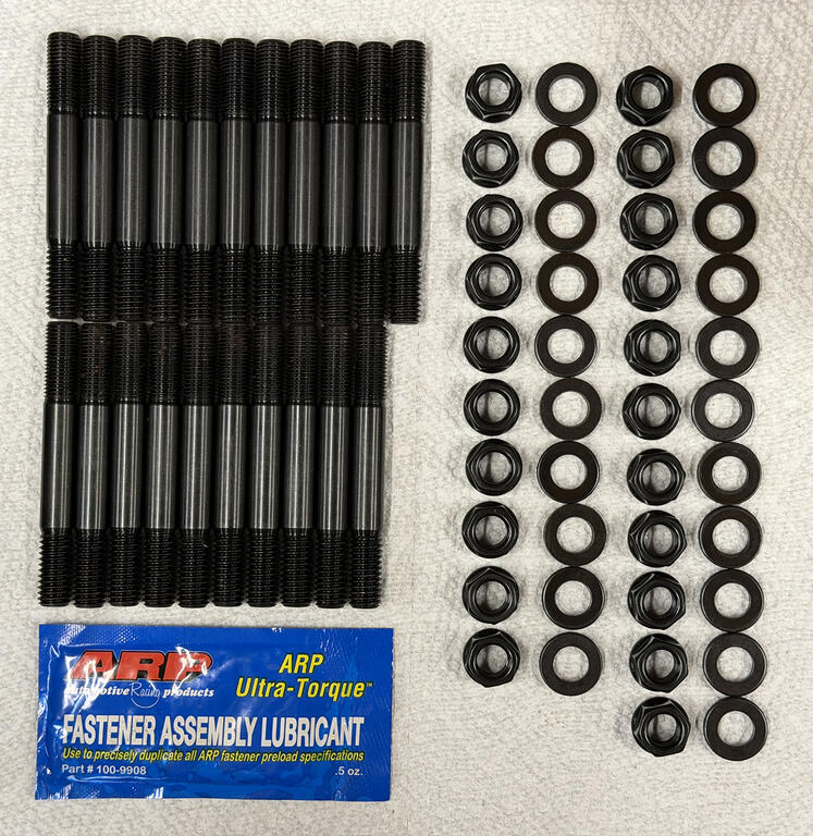 cylinder-head-studs-smaller-image.jpg.590571c78828309512ee78f8b4219e5f.jpg