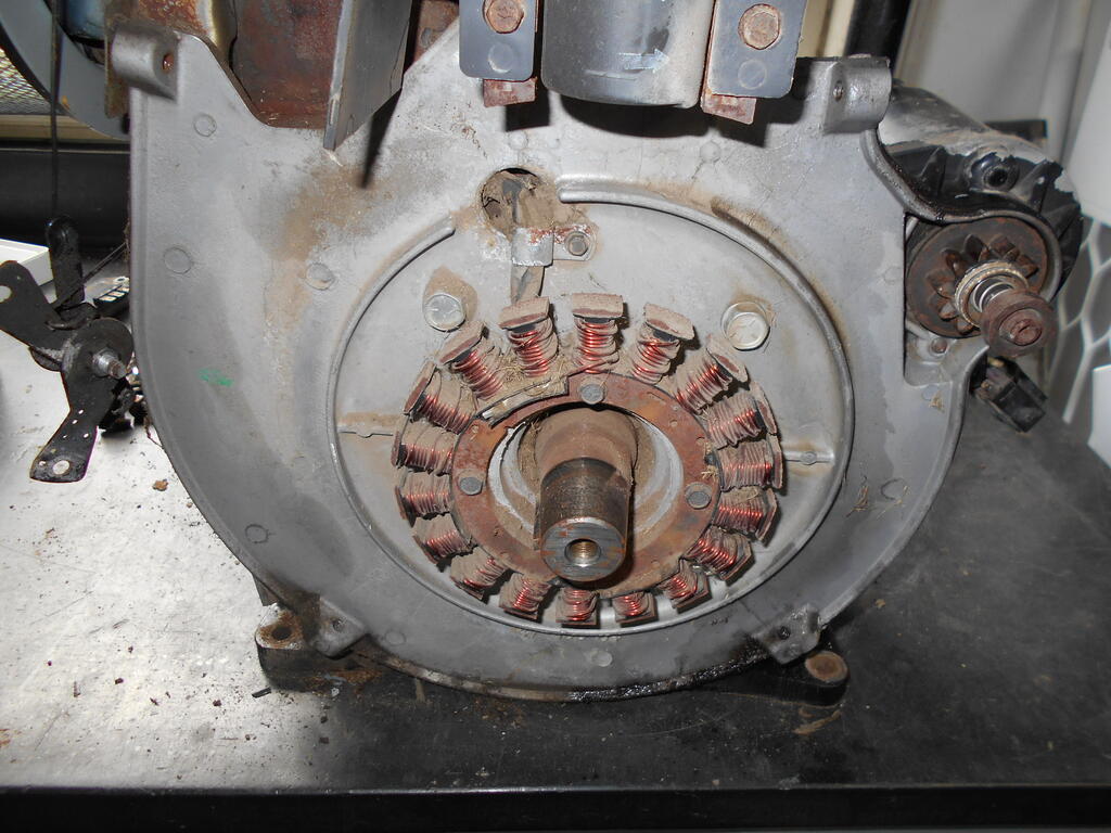 11797090_Alternatorcoil.JPG.239a42e334a01d4ae1fe4ca4d6a9ce71.JPG