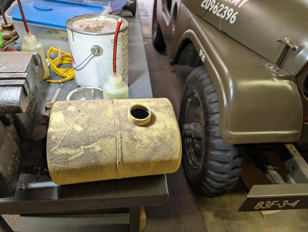 551_Gas_Tank.thumb.jpg.3470eb5bfa747e99046e51730c7a4ebc.jpg