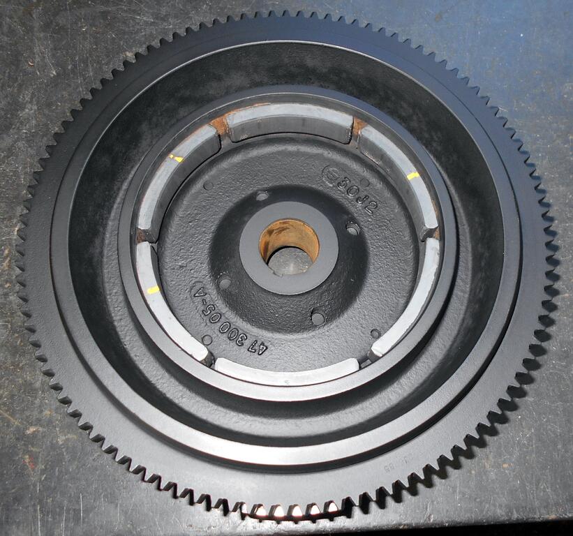66743856_Flywheelpainted1.JPG.b9f41a0ea25f2c8556f4750ad8bcc688.JPG