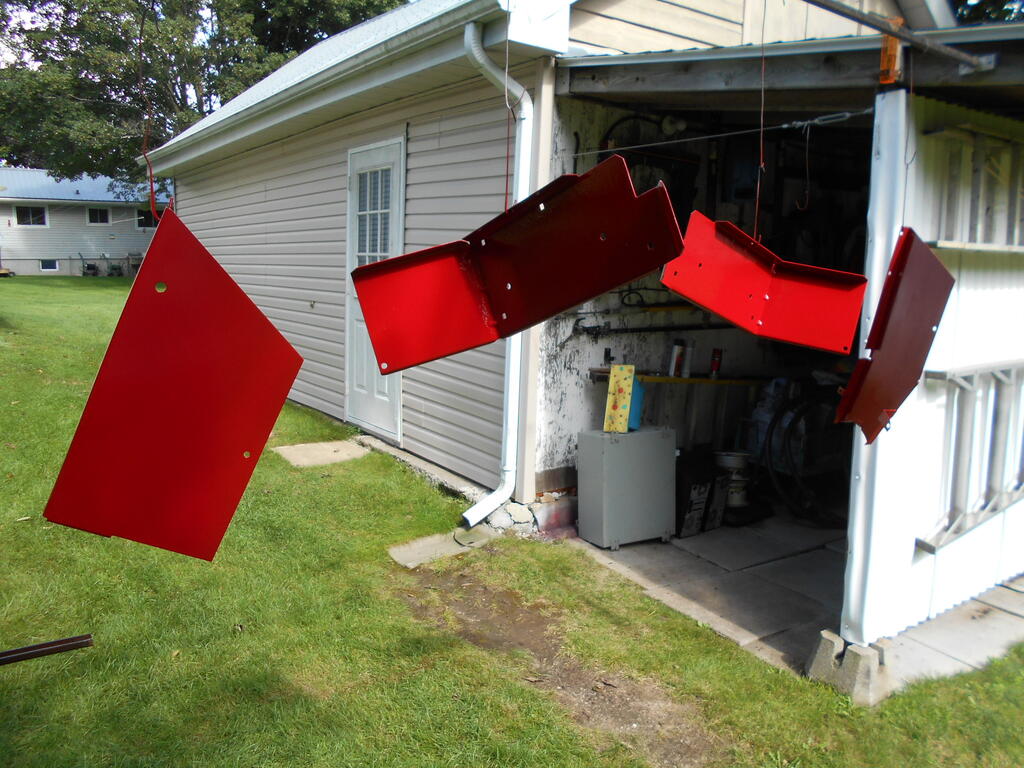 807315967_Footrestsandsidecoverspainted1.JPG.7f9e4ffcb576af7ab6b7a4e6675f5a50.JPG