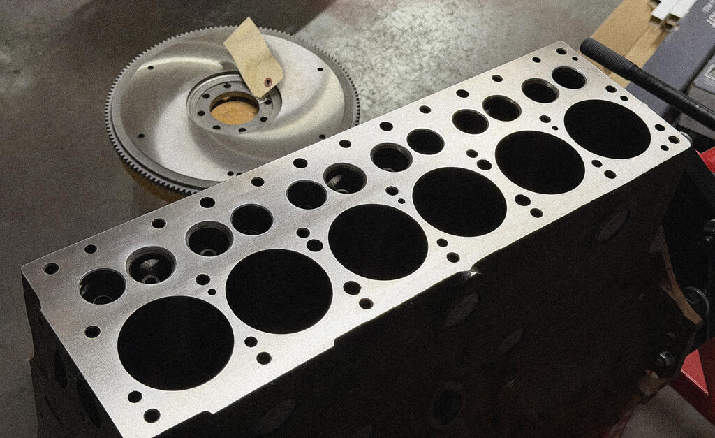 block-and-flywheel-smaller-image.jpg.9765d5bfe154cd0e2c191ae6a04072ac.jpg