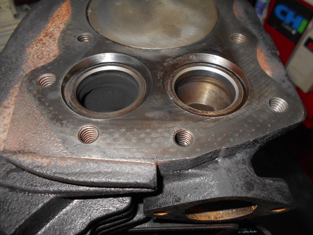 1406217627_Valveseatsafterlapping.JPG.13472b340ace8b86004791cfbc33258f.JPG