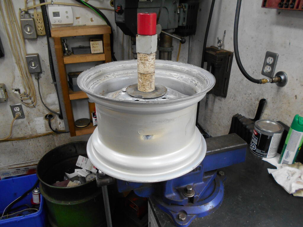 1556381317_Rearwheelmountedontool.JPG.6e3e74453decdb442bee4b1e6b797d9e.JPG