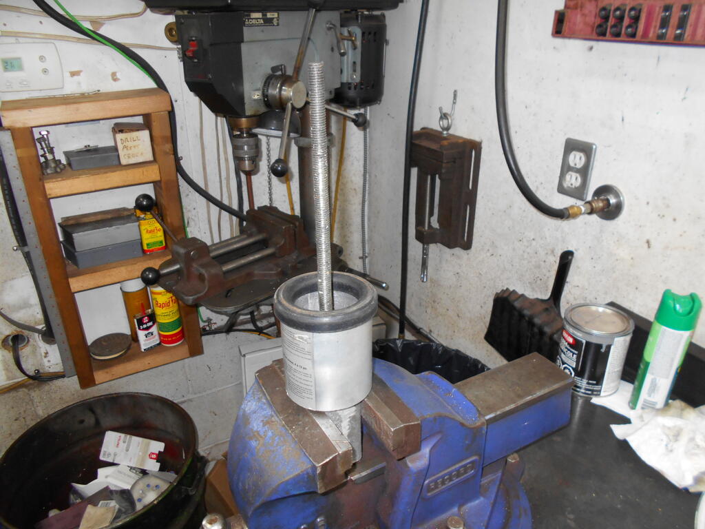 365864177_Tiremountingtoolused1.JPG.5d9d2af0d924defcef1514816b337565.JPG