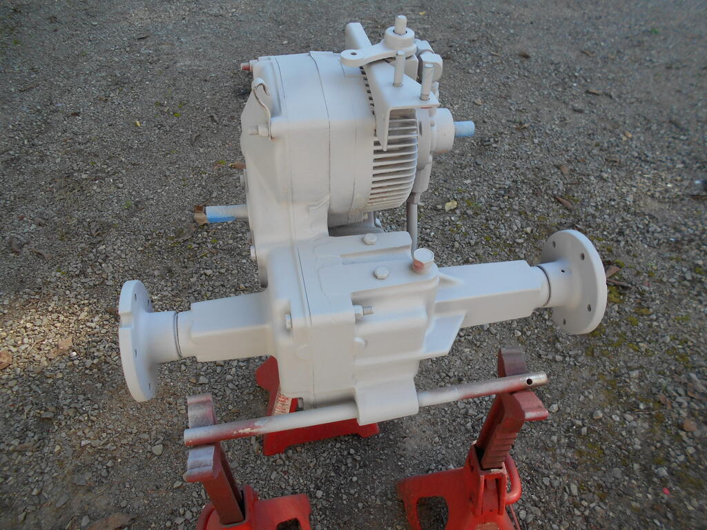 624518045_Rearendcleanedupandprimed3.JPG.d354794845938d684c83ceb81899c542.JPG