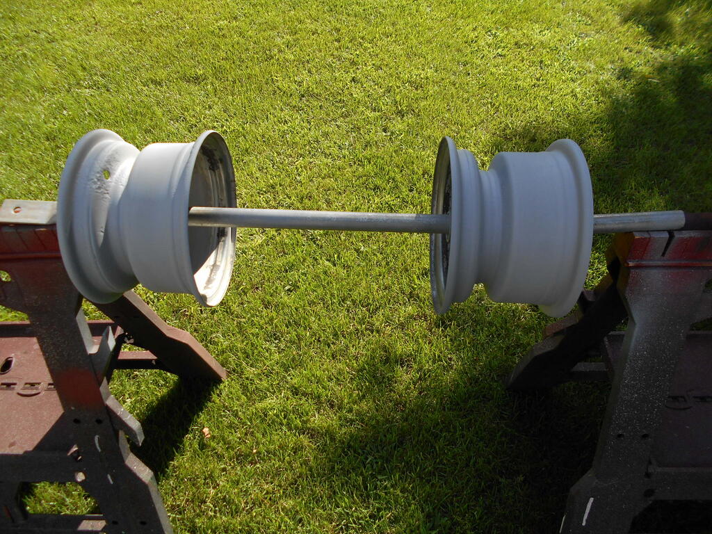 827263305_Frontwheelswirewheeledsandedandprimed1.JPG.89472faddc6a0a9f166b9fe2741cd6ef.JPG