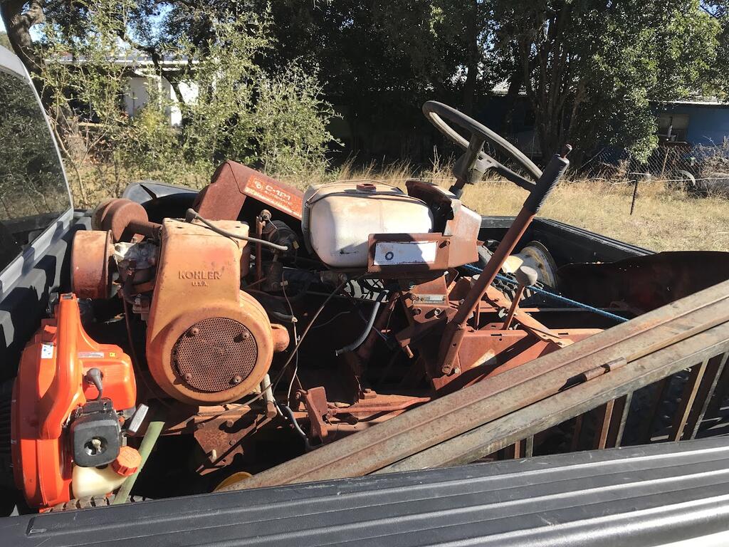 1131439178_1973WH8-8tractor.JPG.5c2bc92442de7242a71b91f1786fcfae.JPG