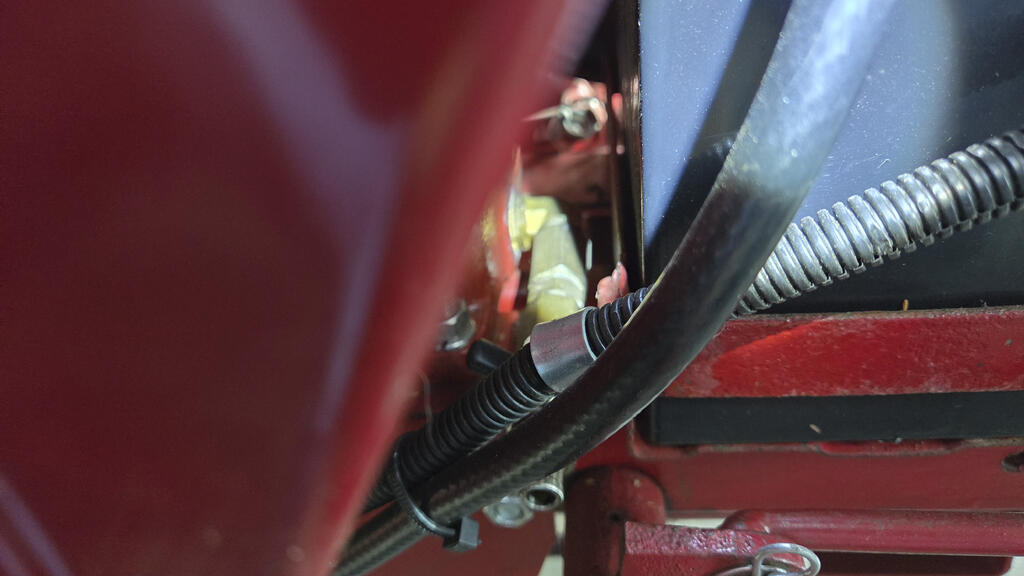 98704772_854oildrain.jpg.410924fdc0efc83a478f8b7ede764343.jpg
