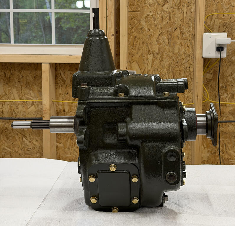 transmission-assembled-before-final-painting-smaller-image.jpg.93c800d81ab1c42f8a48ba0f08b9150c.jpg